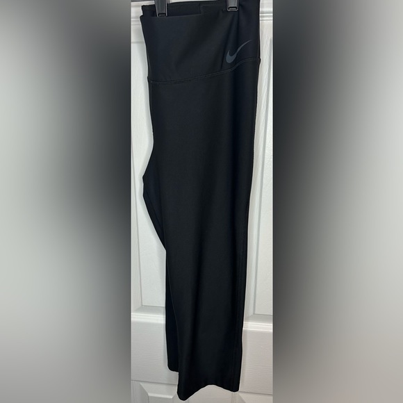 Nike Dri-Fit women’s black large 3/4 length capris exercise pants EUC - Picture 13 of 16